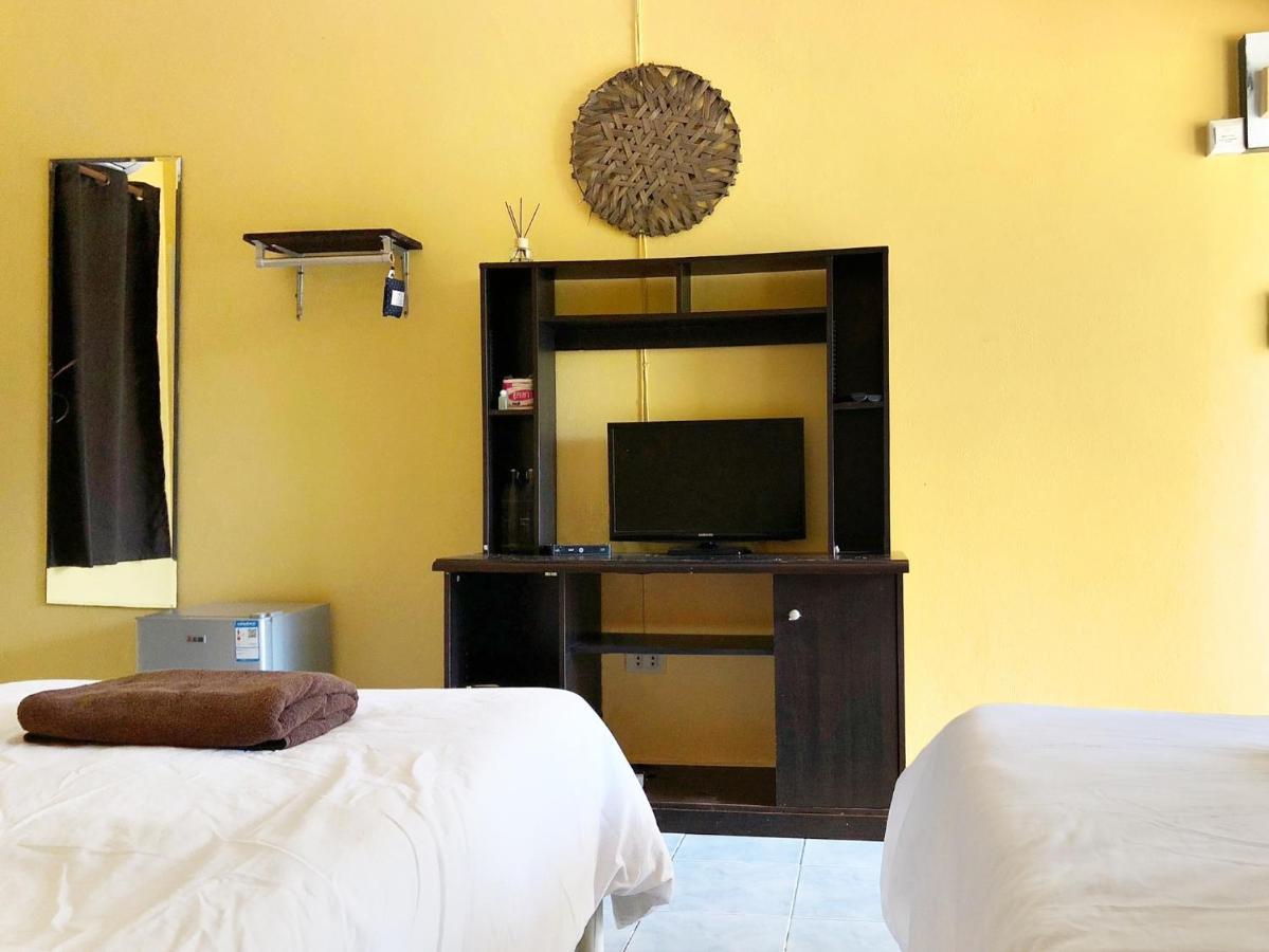 Blue Beach Resort Baanphakrimlay Extérieur photo