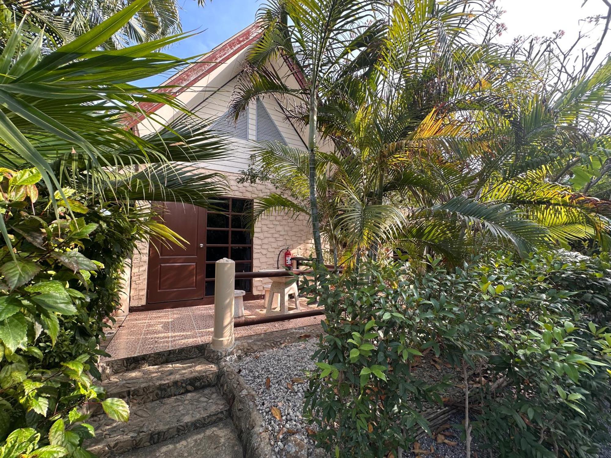 Blue Beach Resort Baanphakrimlay Extérieur photo