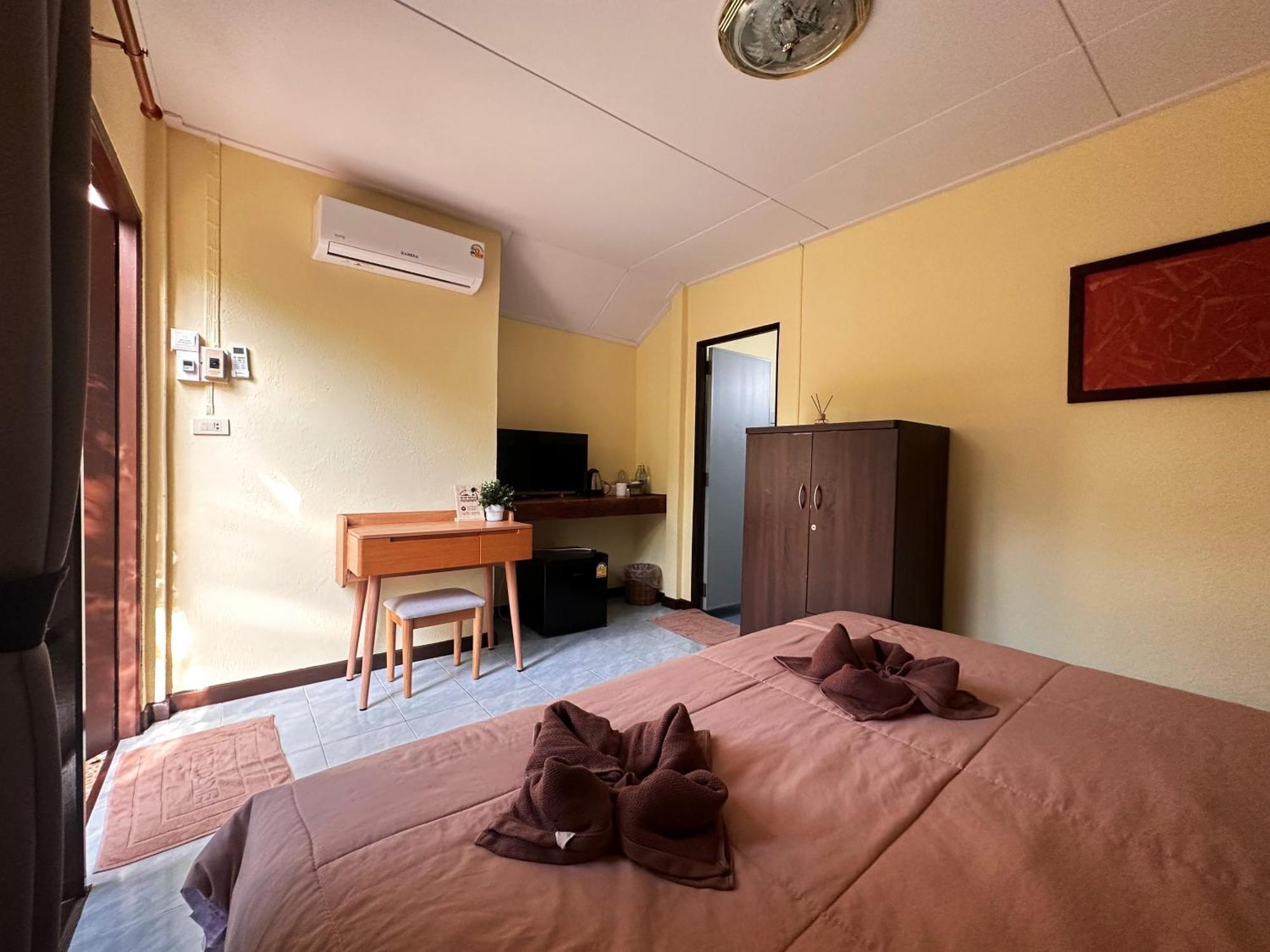 Blue Beach Resort Baanphakrimlay Extérieur photo